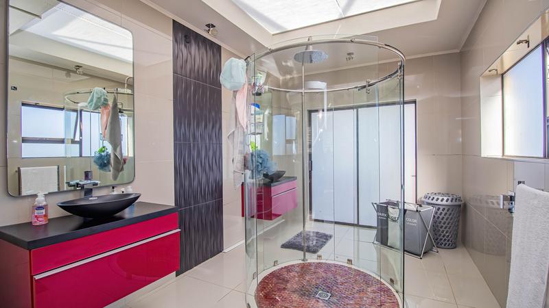 6 Bedroom Property for Sale in Dana Bay Western Cape
